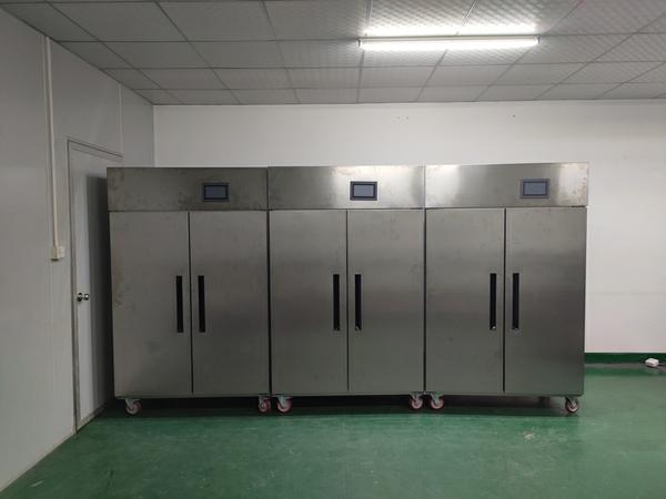 華世大帝館藏守護者：恒溫恒濕柜，直供揭秘！